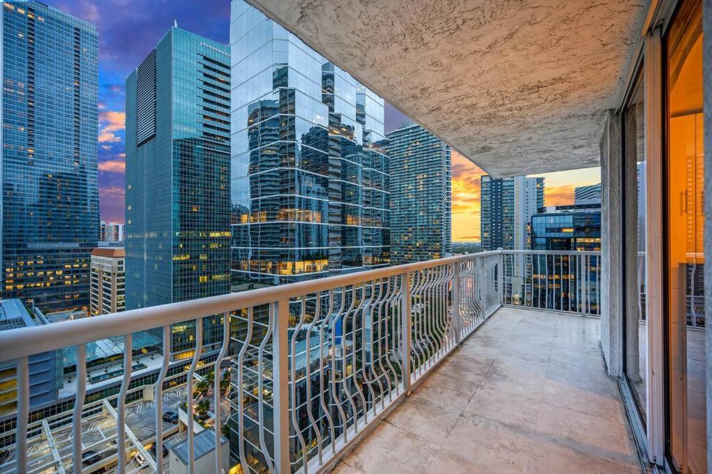 40Th Floor Priceless Unit Central Location ميامي المظهر الخارجي الصورة